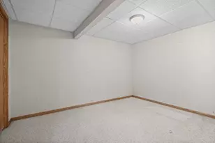 418 E Hill Pkwy, Madison, WI 53718 - Photo 37