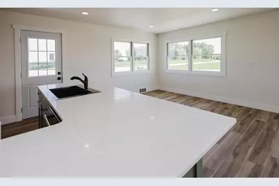 674 County Road O Road, Mineral Point, WI 53565 - Photo 7