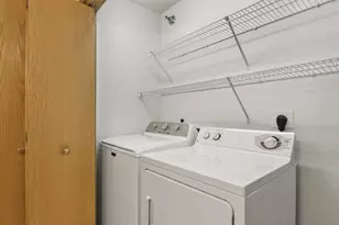 6823 Parkside Cir, Windsor, WI 53532 - Photo 23