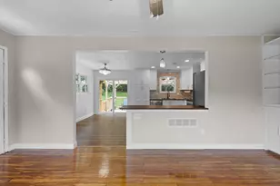 7419 Riles Rd, Middleton, WI 53562 - Photo 9