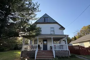 709 Jackson St, Fort Atkinson, WI 53538 - Photo 1