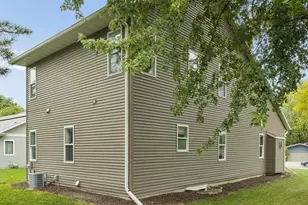 5571 Cheryl Dr, Fitchburg, WI 53711 - Photo 5
