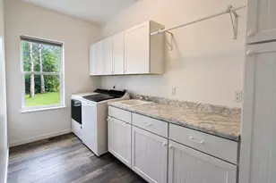 5571 Cheryl Dr, Fitchburg, WI 53711 - Photo 5