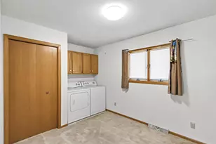 110 15th Ave, Baraboo, WI 53913 - Photo 17