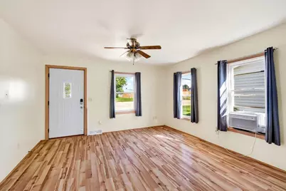 627 S Center Street, Beaver Dam, WI 53916 - Photo 7