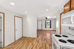 627 S Center St, Beaver Dam, WI 53916 - Photo 13