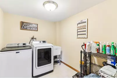 808 Hanksfield Place, Prairie Du Sac, WI 53578 - Photo 37