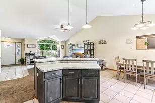 808 Hanksfield Pl, Prairie Du Sac, WI 53578 - Photo 11