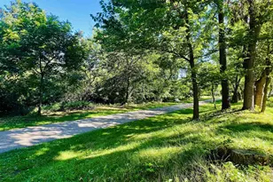 1029 Melvin Ct, Madison, WI 53704 - Photo 19