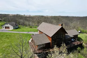 29001 Skyview Ln, Wauzeka, WI 53826 - Photo 11