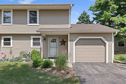 615 Saddle Ridge, Portage, WI 53901 - Photo 1