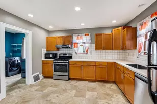 811 W Franklin St, Portage, WI 53901 - Photo 19