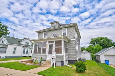 811 W Franklin Street, Portage, WI 53901 - Photo 3