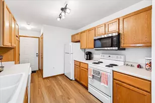 3222 Stonecreek Dr, Madison, WI 53719 - Photo 29