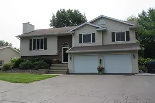 W8767 Niblick Rd, Beaver Dam, WI 53916 - Photo 1