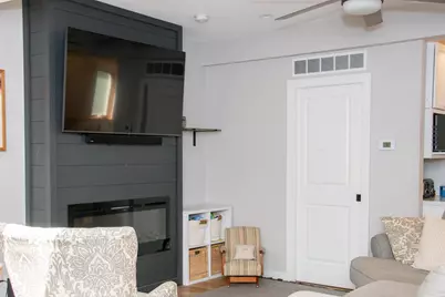 108 S Iowa Street, Mineral Point, WI 53565 - Photo 5