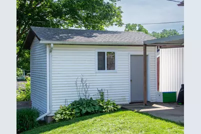 108 S Iowa Street, Mineral Point, WI 53565 - Photo 17