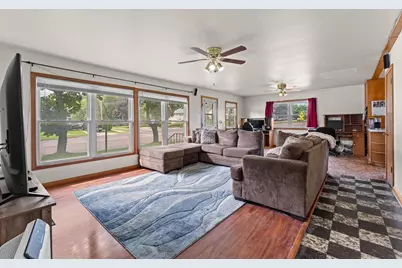 548 W Main Street, Reedsburg, WI 53959 - Photo 5