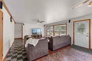 548 W Main St, Reedsburg, WI 53959 - Photo 3