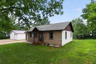 143 N 5th St, Janesville, WI 53536 - Photo 31