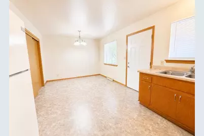 1405 Oconomowoc Avenue, Watertown, WI 53094 - Photo 9