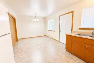 1405 Oconomowoc Ave, Watertown, WI 53094 - Photo 9