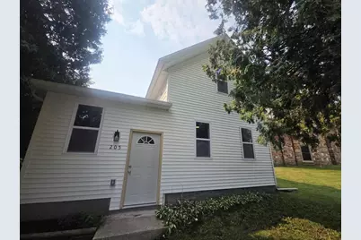205 W Broadway Street, Rock Springs, WI 53961 - Photo 1