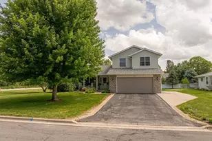 509 Gold Coast Ln, Janesville, WI 53536 - Photo 3