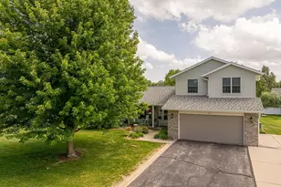 509 Gold Coast Ln, Janesville, WI 53536 - Photo 3