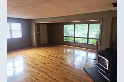 19 E Auburn Drive, Beloit, WI 53511 - Photo 13