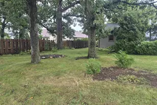 19 E Auburn Dr, Beloit, WI 53511 - Photo 39