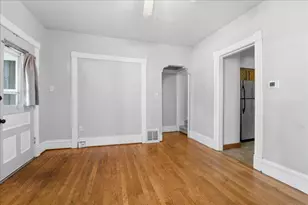 1227 Spaight St, Madison, WI 53703 - Photo 7