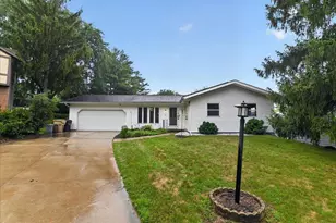 5 Yorktown Cir, Madison, WI 53711 - Photo 7
