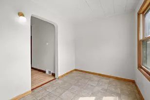 1014 Walker St, Janesville, WI 53545 - Photo 11