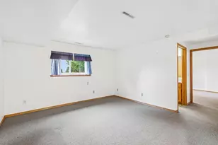 941 Vista Ridge Dr, Mount Horeb, WI 53572 - Photo 21