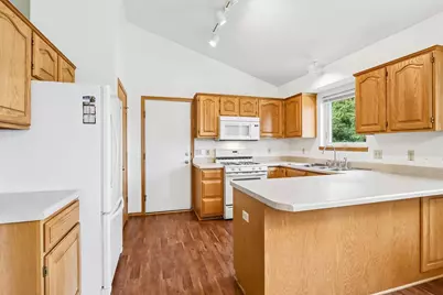 941 Vista Ridge Drive, Mount Horeb, WI 53572 - Photo 11