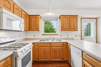 941 Vista Ridge Drive, Mount Horeb, WI 53572 - Photo 13