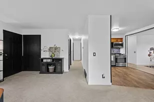 1930 Shelley Ln, Madison, WI 53704 - Photo 23