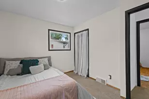 1930 Shelley Ln, Madison, WI 53704 - Photo 27