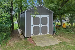 1002 Hay Creek Trail, Reedsburg, WI 53959 - Photo 11