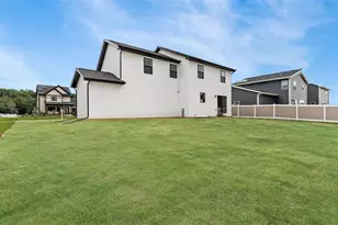 10423 N Stone Barn Dr, Milton, WI 53563 - Photo 3