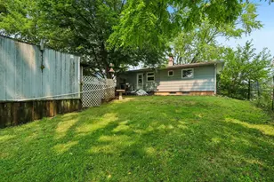 1937 Tennyson Ln, Madison, WI 53704 - Photo 17