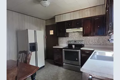 311 S Monroe Street, Watertown, WI 53094 - Photo 9