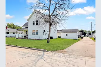 514 E Iowa Street, Prairie Du Chien, WI 53821 - Photo 5