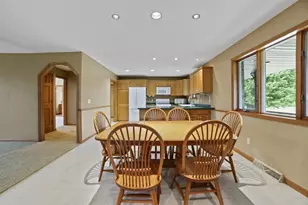 6548 N Ron Rd, Janesville, WI 53536 - Photo 13