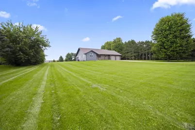 6548 N Ron Road, Janesville, WI 53536 - Photo 3