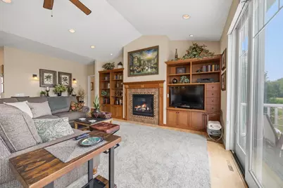 818 Bluebird Pass, Cambridge, WI 53523 - Photo 11