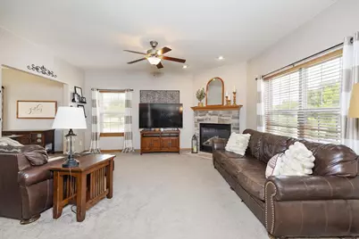700 Meadowview Lane, Johnson Creek, WI 53038 - Photo 9