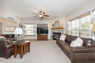 700 Meadowview Ln, Johnson Creek, WI 53038 - Photo 9