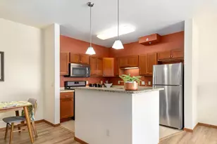 5194 Sassafras Dr, Fitchburg, WI 53711 - Photo 5